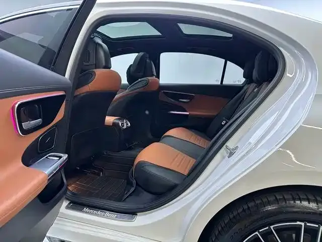 Mercedes-Benz C-Class — Фото автомобиля 10