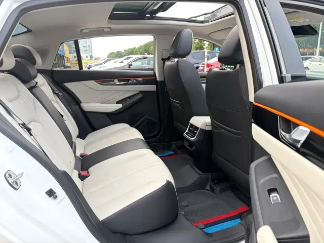 Dongfeng Aeolus Yixuan MAX 2021 1.5T Super Cool Dad Edition — Фото автомобиля 17