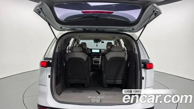 Kia Canival Carnival 4 поколение 9 мест Prestige — Фото автомобиля 17