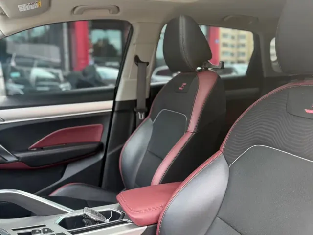 Geely Binyue — Фото автомобиля 18