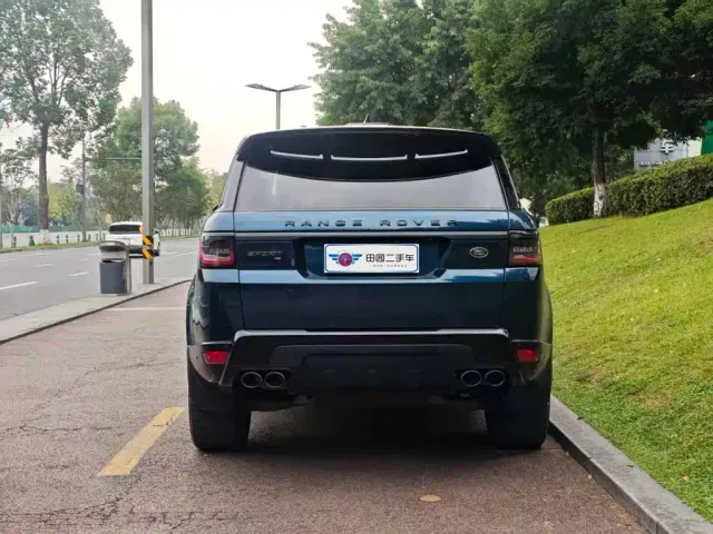 Land Rover Range Rover Sport — Фото автомобиля 5