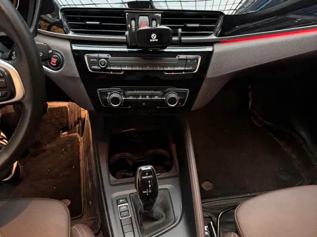 BMW X1 — Фото автомобиля 14