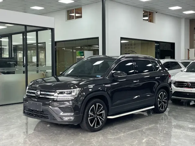 Фотография автомобиля — Volkswagen Tharu