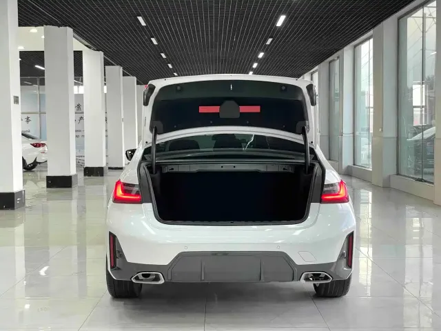 BMW 3 Series — Фото автомобиля 19