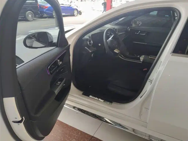 Mercedes-Benz C-Class — Фото автомобиля 11