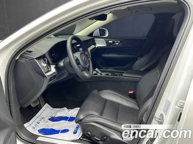 Вольво V60 V60 Cross Country 2 поколение B5 Ultimate AWD — Фото автомобиля 7