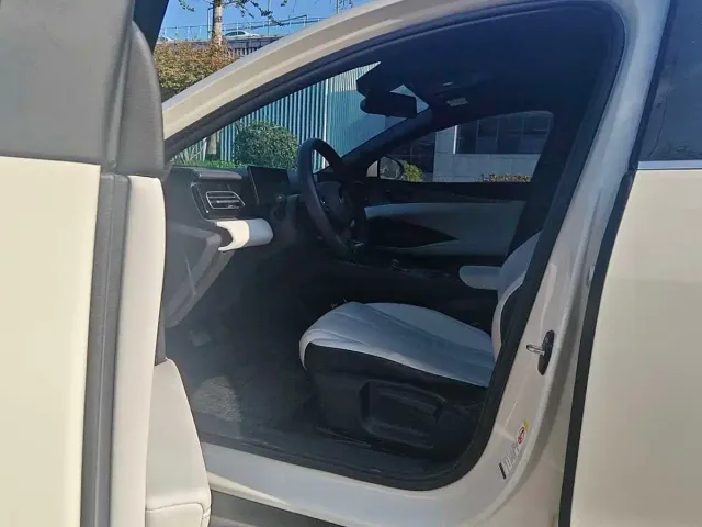 BYD Seal 06 — Фото автомобиля 9