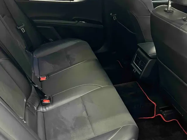Toyota Camry — Фото автомобиля 5