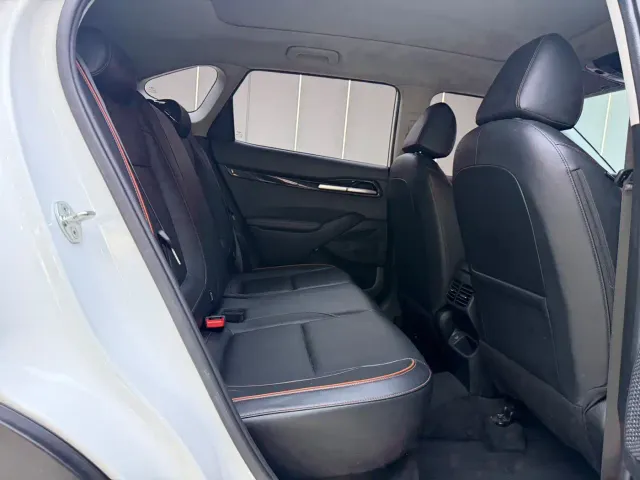 Kia Seltos — Фото автомобиля 7