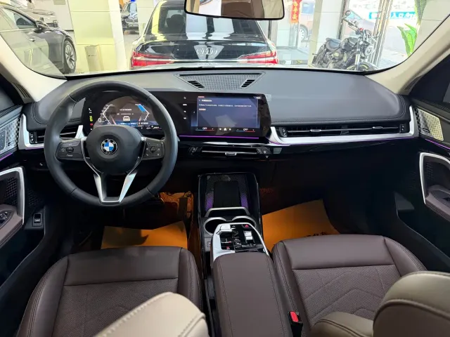 BMW X1 — Фото автомобиля 8