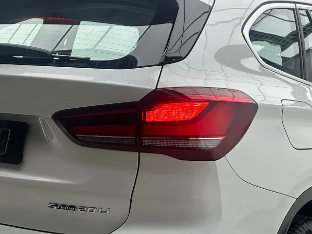 BMW X1 — Фото автомобиля 7