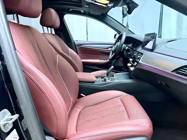 BMW 5 Series — Фото автомобиля 11