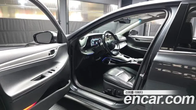 Hyundai Grandeur New — Фото автомобиля 10