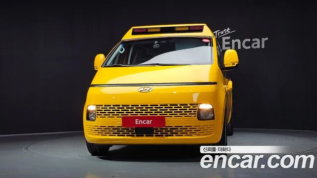 Hyundai Staria Staria — Фото автомобиля 3