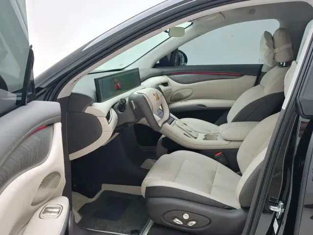 IM Motors LS6 — Фото автомобиля 4