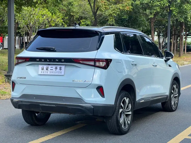 Wuling Asta — Фото автомобиля 9