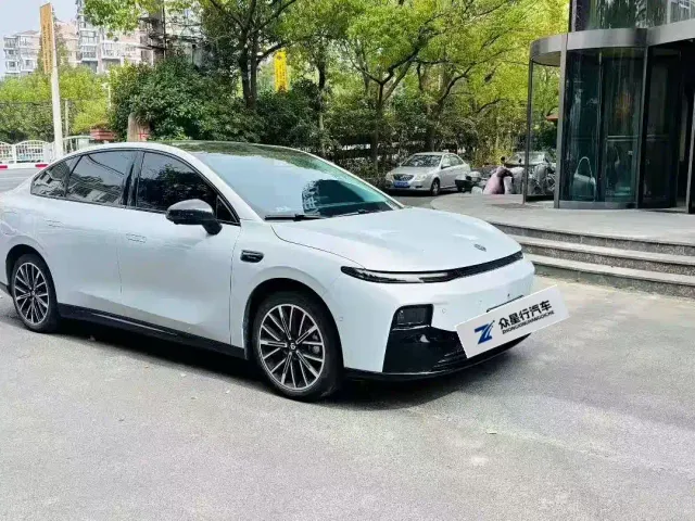 Leapmotor B01 — Фото автомобиля 3