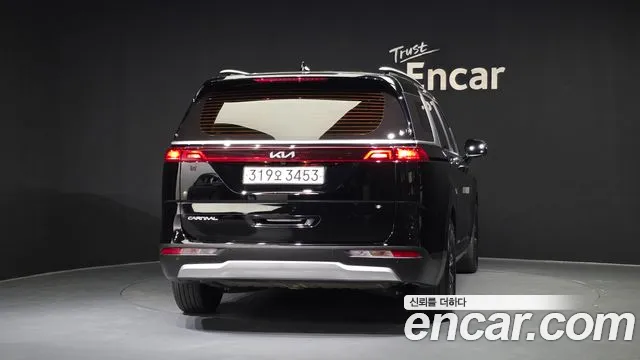Kia Canival Carnival 4 поколение Дизель 9 мест Prestige — Фото автомобиля 4