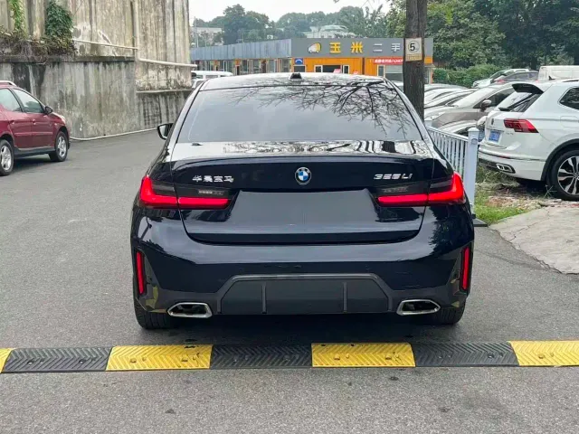 BMW 3 Series — Фото автомобиля 5