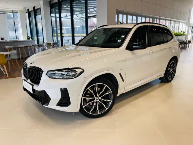 Фотография автомобиля — BMW X3