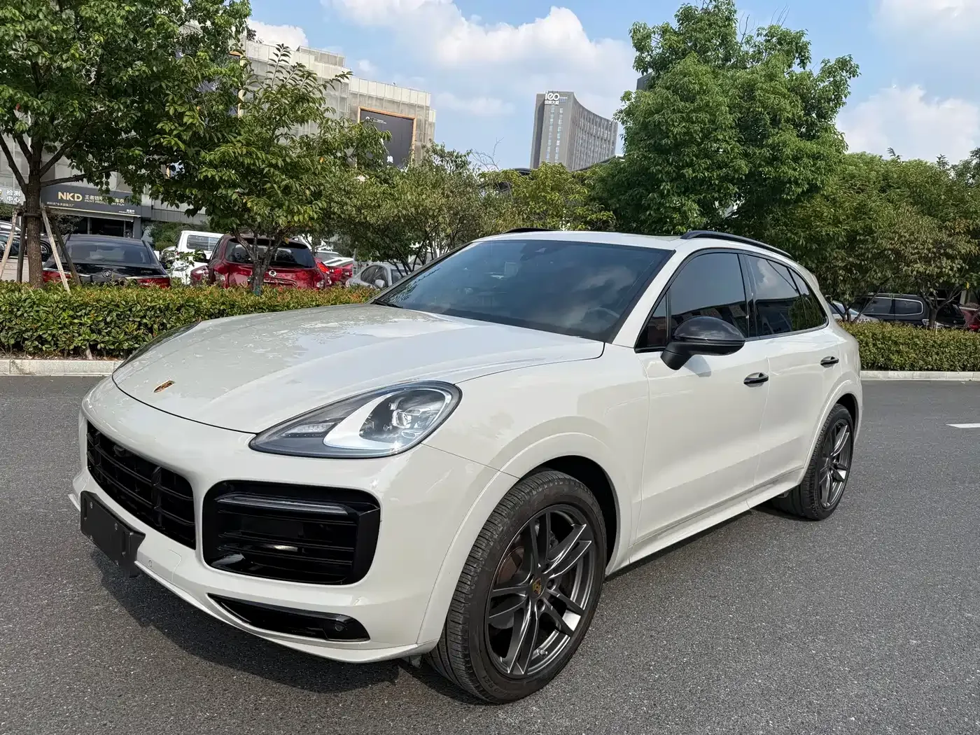 Фотография автомобиля — Porsche Cayenne