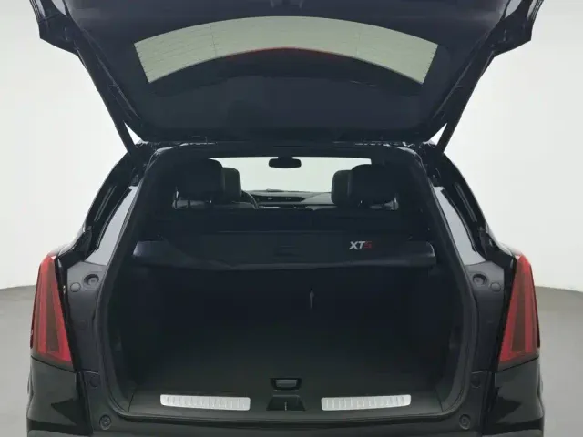 Cadillac XT5 — Фото автомобиля 16