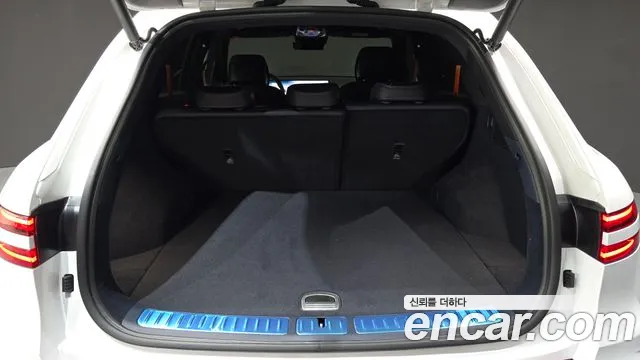 Genesis GV70 — Фото автомобиля 25