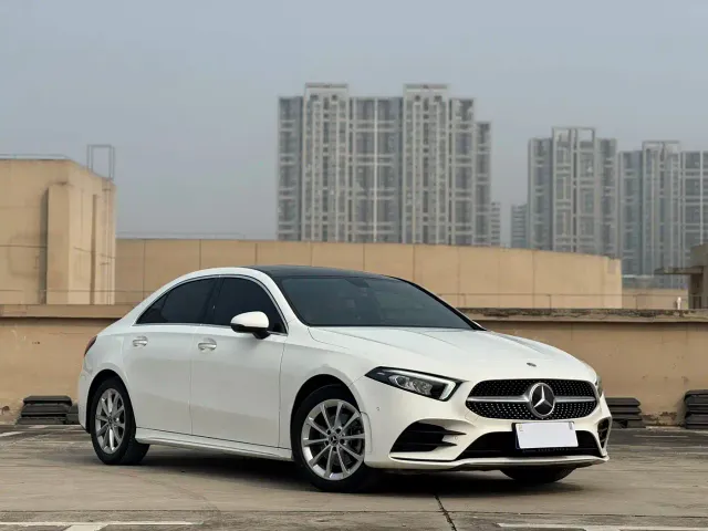 Mercedes-Benz A-Class — Фото автомобиля 3