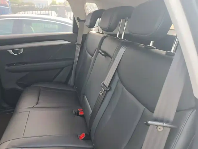 Wuling Asta — Фото автомобиля 16