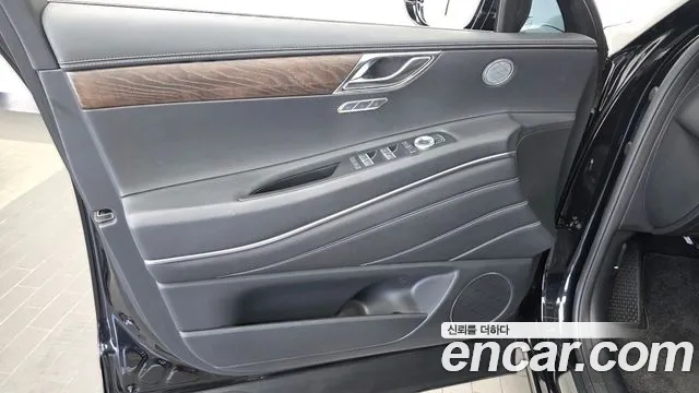 Genesis GV80 — Фото автомобиля 13