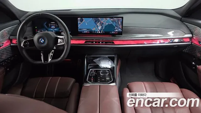 BMW 7 Series G70 — Фото автомобиля 10