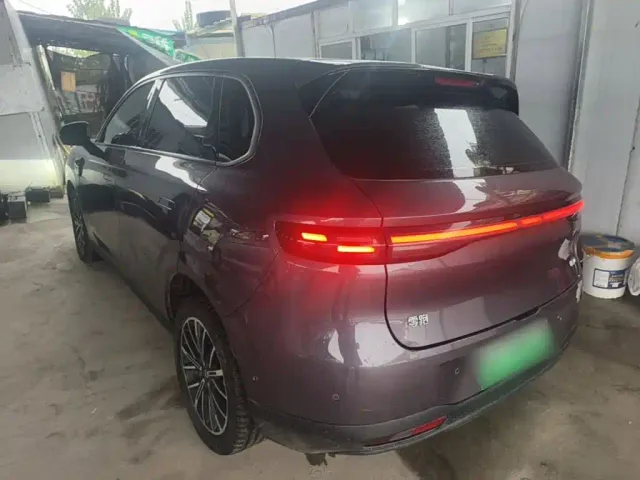 Leapmotor B10 — Фото автомобиля 4