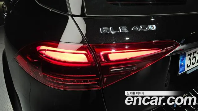 Mercedes-Benz GLE-Class — Фото автомобиля 8