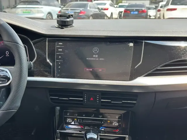 Volkswagen Passat — Фото автомобиля 12