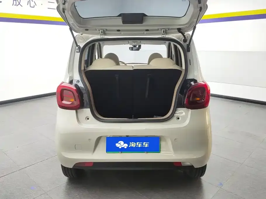 Wuling Motors Hongguang MINIEV 2025 4-Door Advanced — Фото автомобиля 4