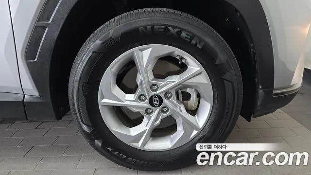 Hyundai Tucson Tucson (NX4) Дизель 2.0 2WD — Фото автомобиля 21