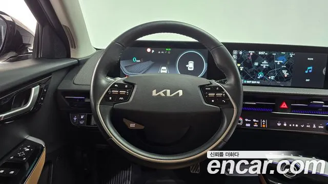 Kia EV6 — Фото автомобиля 13