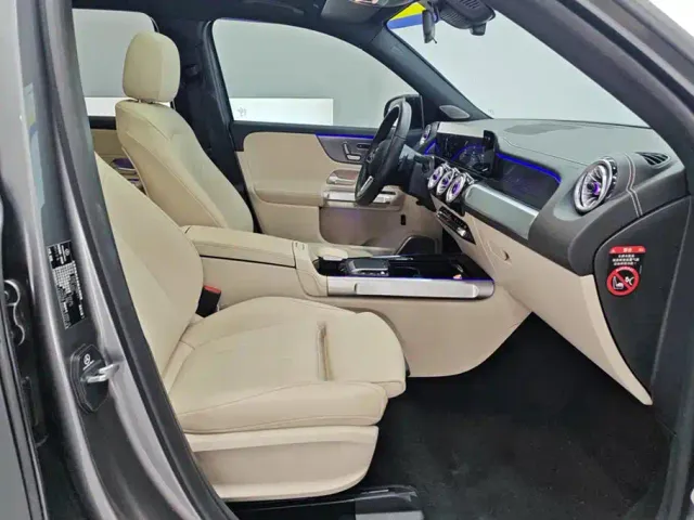 Mercedes-Benz EQB — Фото автомобиля 8