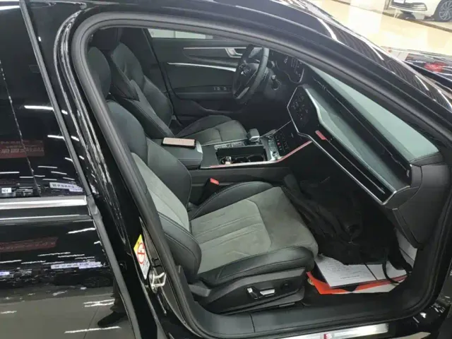 Audi A6L — Фото автомобиля 24