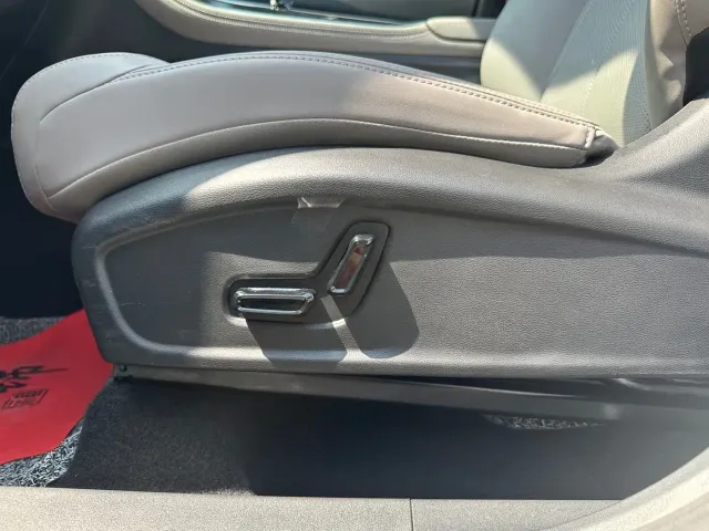 Geely Boyue L — Фото автомобиля 18