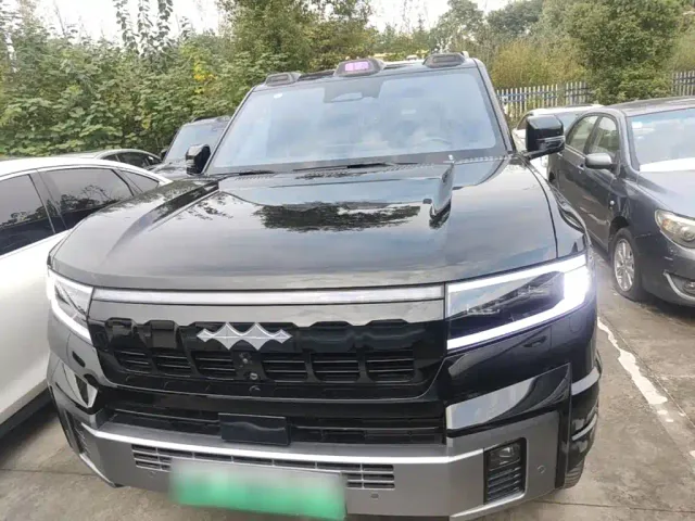 BYD FangChengBao Leopard 8 — Фото автомобиля 2