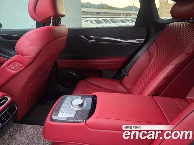 Genesis G80 Бензин 2.5 турбо AWD — Фото автомобиля 9