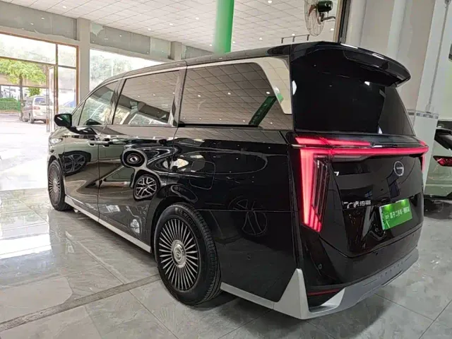 GAC Trumpchi E9 — Фото автомобиля 4