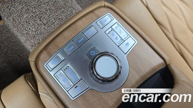 Genesis G80 Бензин 2.5 турбо AWD — Фото автомобиля 17