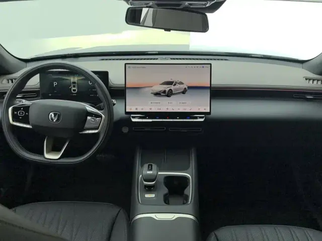 Changan Eado — Фото автомобиля 12
