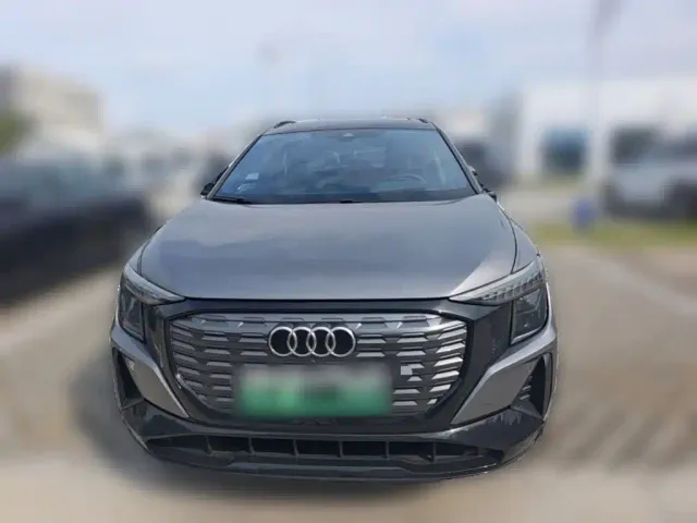 Audi Q5 e-tron — Фото автомобиля 4