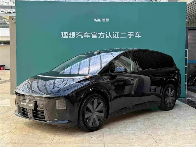Фотография автомобиля — Li Auto i8