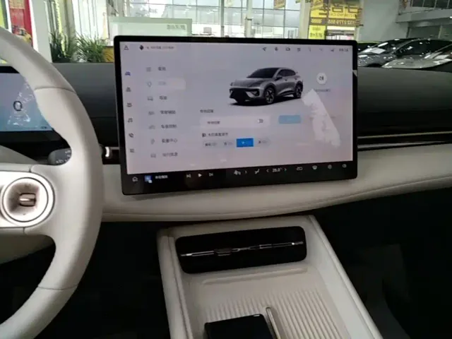 Baojun Yunhai — Фото автомобиля 12