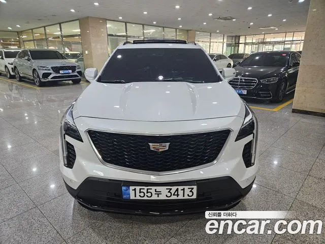 Cadillac XT4 — Фото автомобиля 2