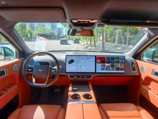 Li Auto L9 — Фото автомобиля 10